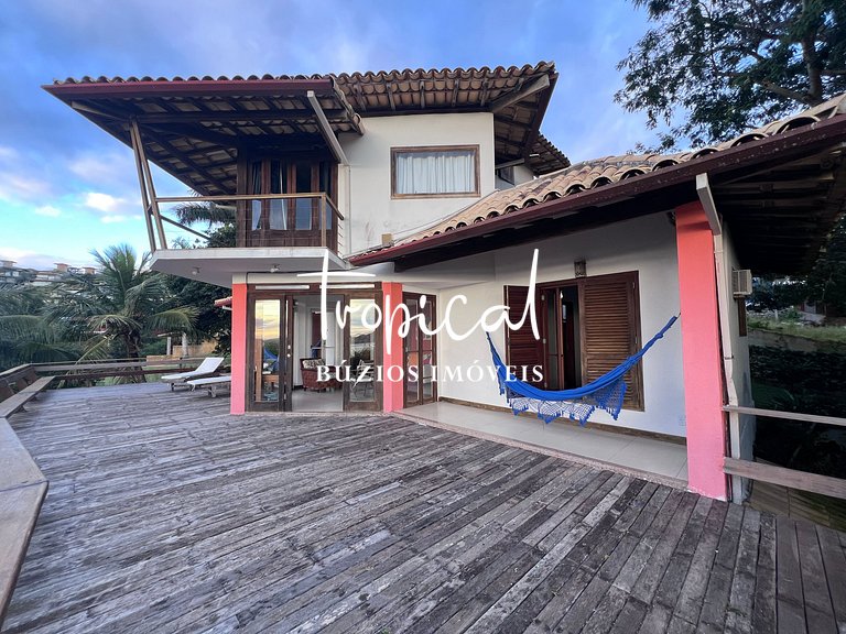 A casa à venda com vista para praia de Geribá