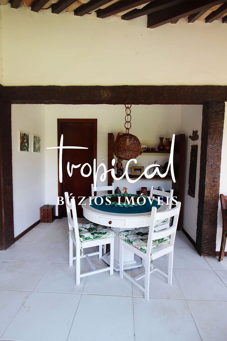 MG61 - Casa grande em condomínio pé na areia