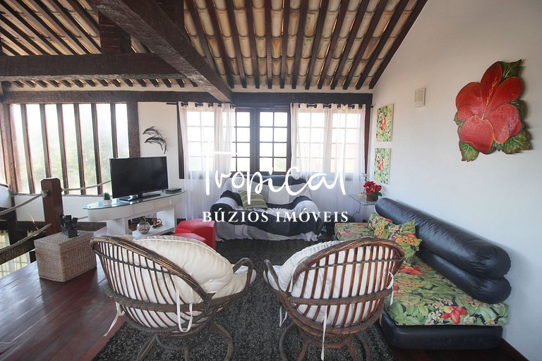 MG61 - Casa grande em condomínio pé na areia
