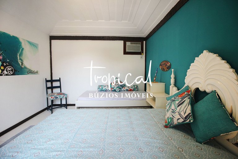 MG61 - Casa grande em condomínio pé na areia
