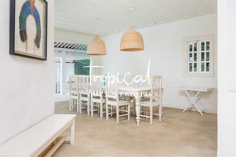 FA82 - Casa de Alto Padrão com Vista na Ferradura