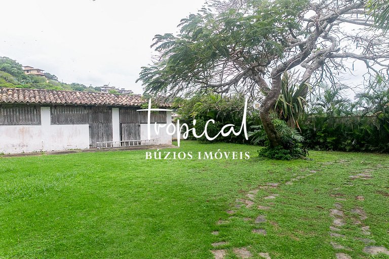 FA82 - Casa de Alto Padrão com Vista na Ferradura