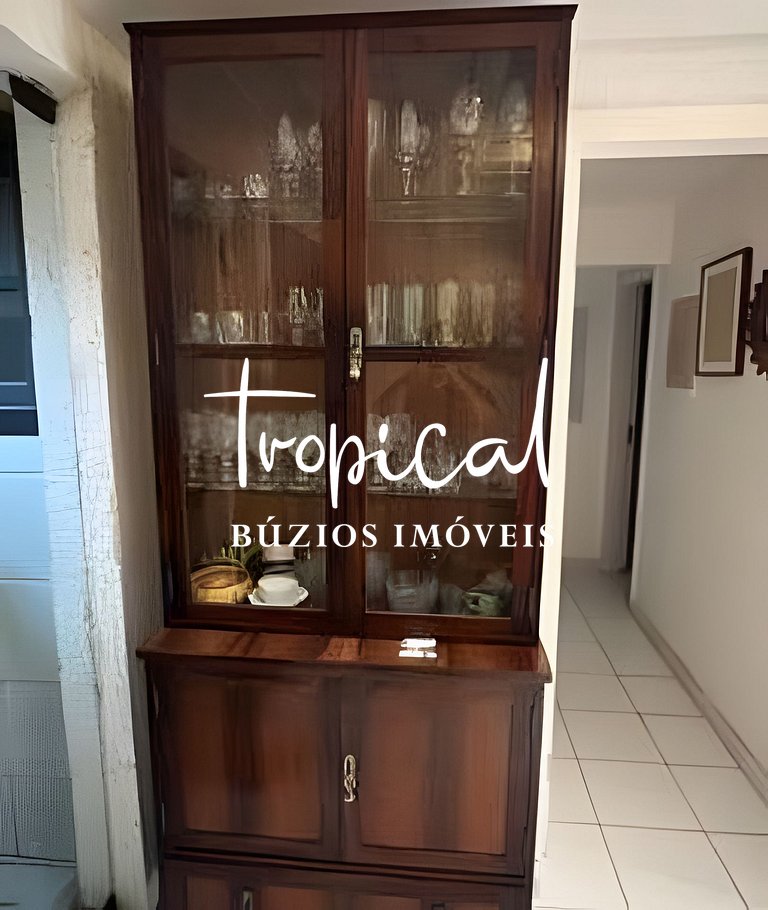 Casa em condomínio a 300 metros da praia