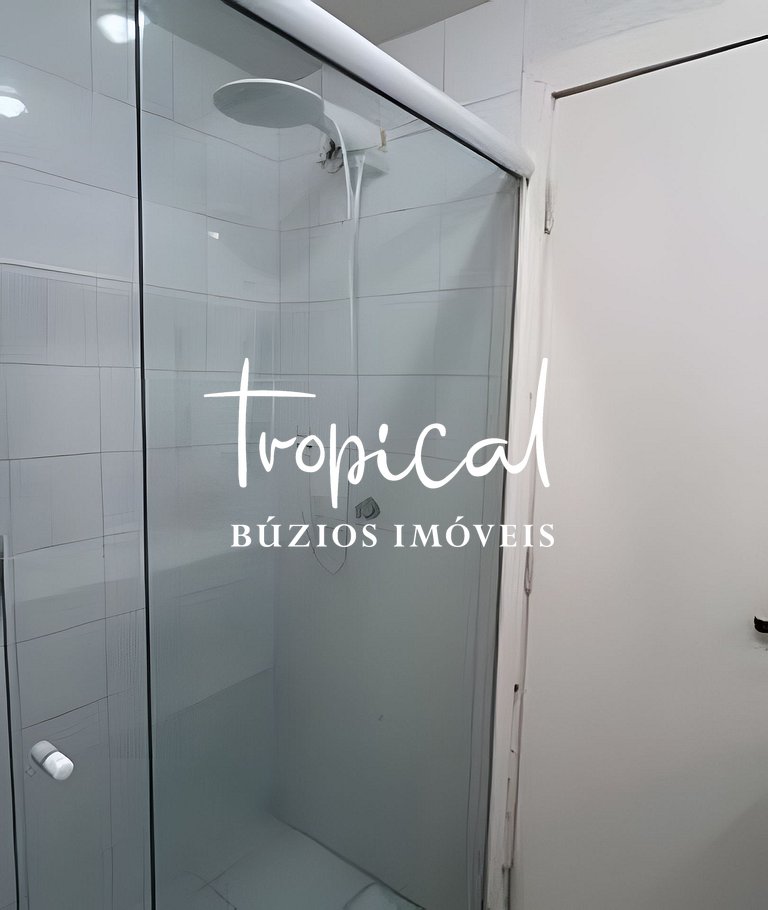 Casa em condomínio a 300 metros da praia